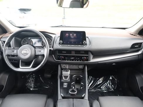 Used 2023 Nissan Rogue SV w/ SV Premium B Package AWD/4WD image 14