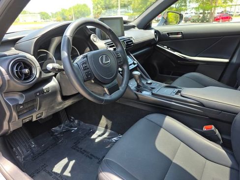 Used 2025 Lexus IS 300 w/ Comfort Package RWD image 23