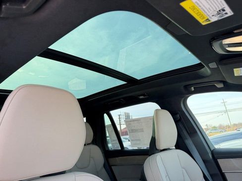 New 2026 Volvo XC90 B6 Plus w/ Protection Package Premier AWD/4WD image 9