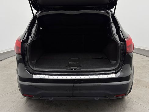 Used 2019 Nissan Rogue Sport SV image 28