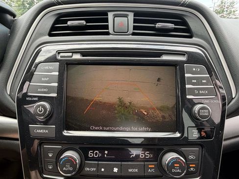 Used 2019 Nissan Maxima 3.5 SL FWD image 21