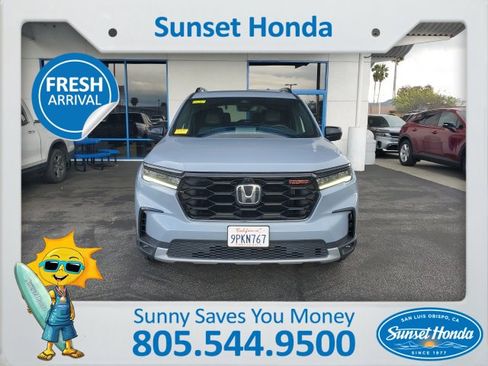 Used 2025 Honda Pilot TrailSport image 5