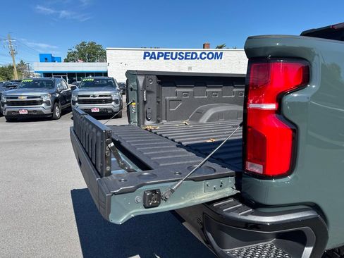 Used 2026 Chevrolet Silverado 2500 ZR2 AWD/4WD image 9