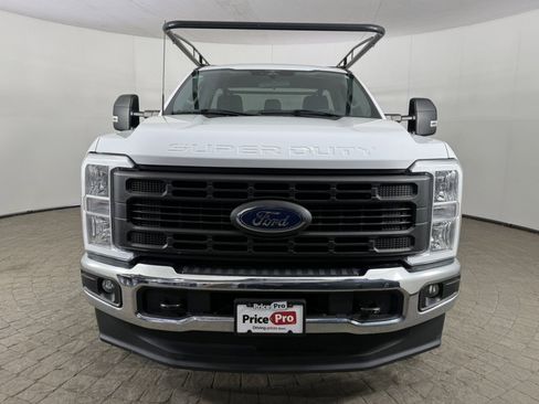 Used 2023 Ford F250 XL w/ Snow Plow/Camper Package AWD/4WD image 2