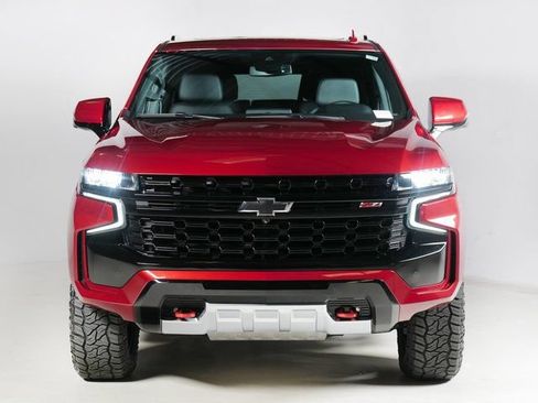 Used 2024 Chevrolet Tahoe Z71 w/ Luxury Package AWD/4WD image 8