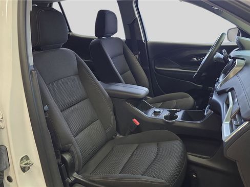 Used 2023 GMC Terrain SLE w/ Driver Convenience Package image 14