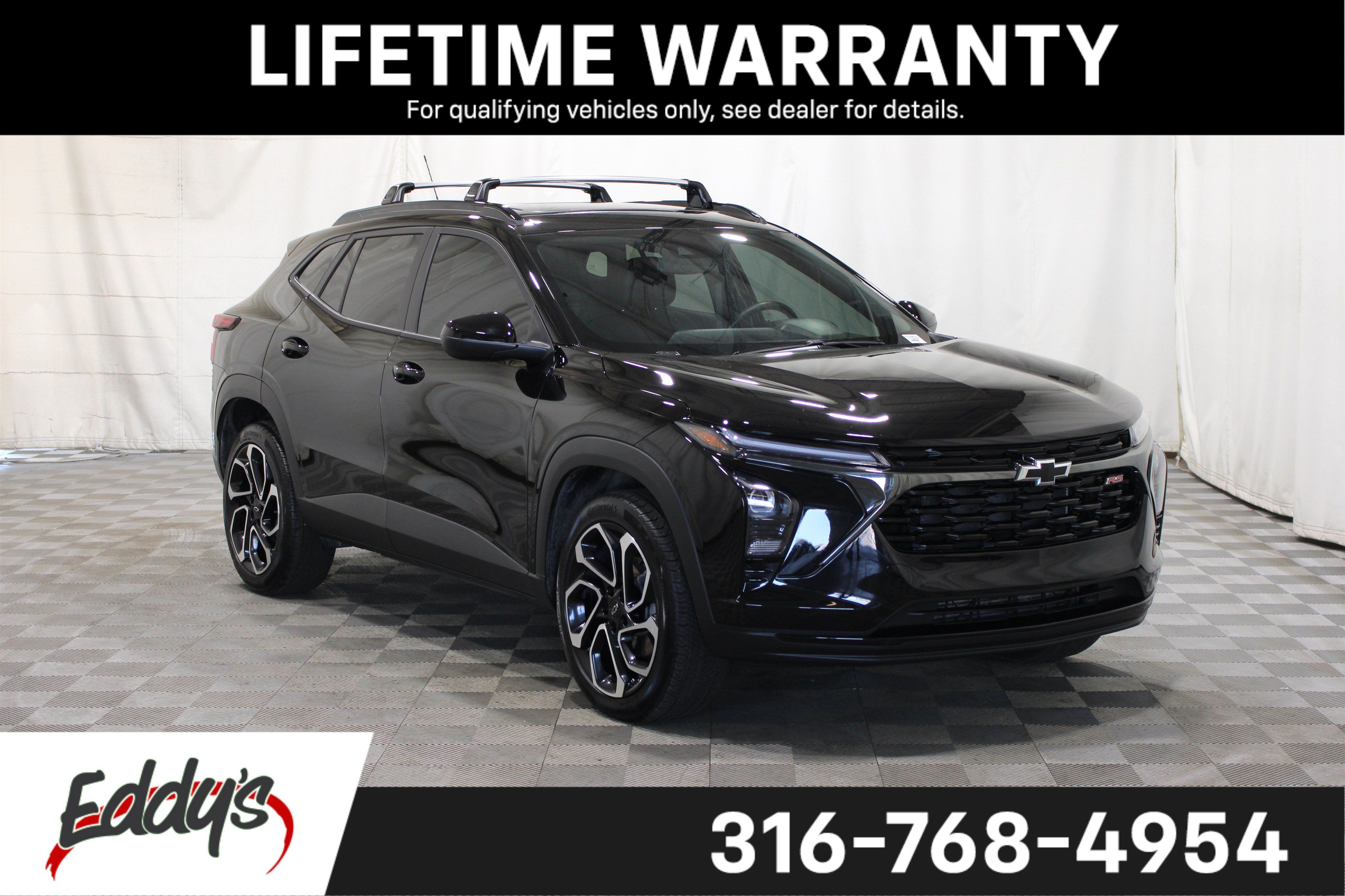 Used 2025 Chevrolet Trax RS w/ Sunroof Package FWD image 1