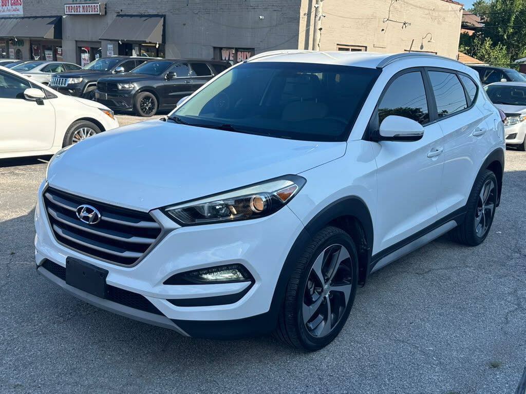 Used 2017 Hyundai Tucson Sport w/ Cargo Package AWD/4WD image 3