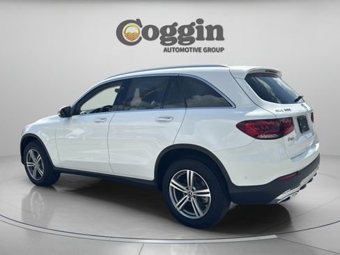 Used 2022 Mercedes-Benz GLC 300 w/ Premium Package Lite image 3