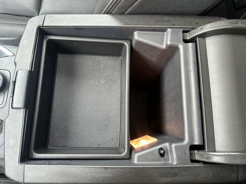 Used 2023 Chevrolet Traverse RS image 21