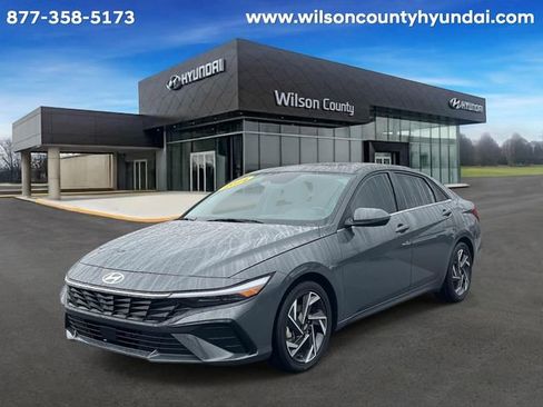 Certified 2024 Hyundai Elantra Limited image 1