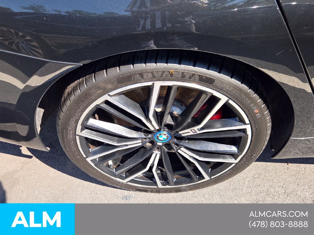 Used 2023 BMW 530e w/ M Sport Package RWD image 18