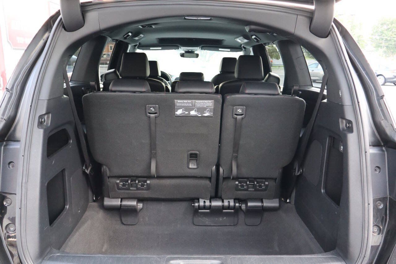 Used 2025 Honda Odyssey Sport-L image 4