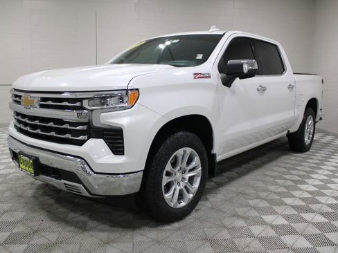 Used 2024 Chevrolet Silverado 1500 LTZ w/ LTZ Premium Package AWD/4WD image 8