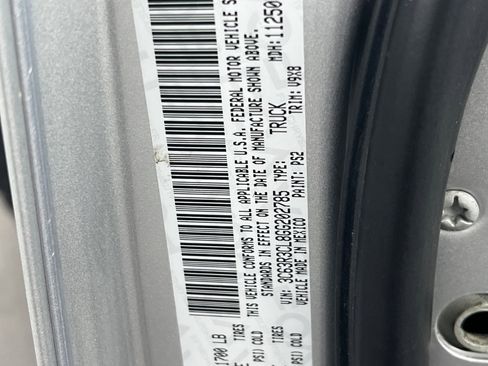 Used 2016 RAM 3500 Tradesman w/ Chrome Appearance Group image 29