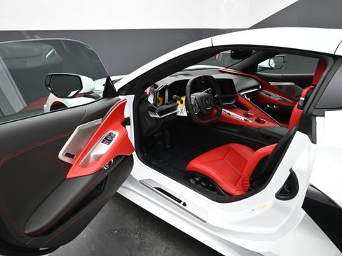 New 2026 Chevrolet Corvette Stingray Preferred Cpe w/ 2LT image 19