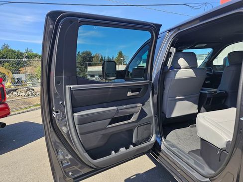 New 2026 Toyota Tundra SR5 AWD/4WD image 15