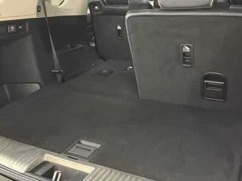 Used 2024 Acura MDX SH-AWD w/ Advance Package image 32
