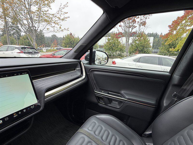 Used 2024 Rivian R1S Adventure Quad AWD/4WD image 40