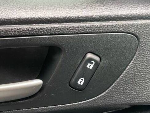 Used 2013 MAZDA MAZDA3 i Grand Touring FWD image 10