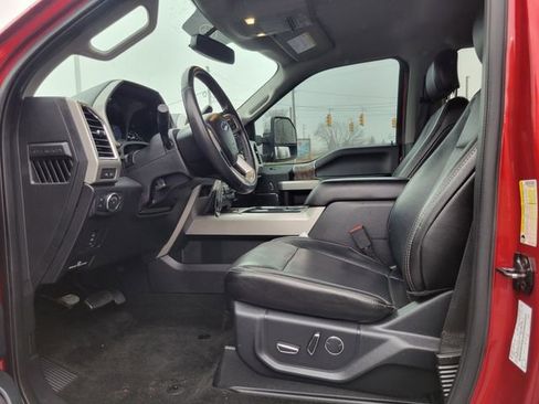 Used 2018 Ford F250 Lariat w/ Chrome Package image 9