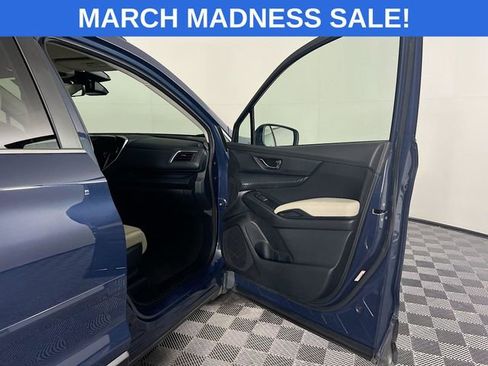 Used 2023 Subaru Ascent Premium w/ Convenience Package image 28