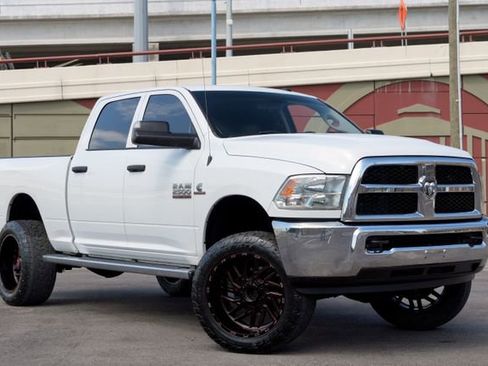 Used 2018 RAM 2500 Tradesman w/ Chrome Appearance Group AWD/4WD image 1