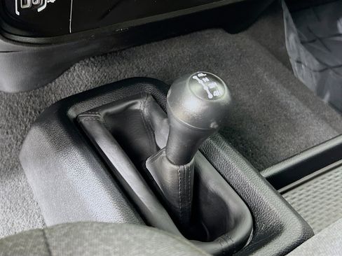 Used 2024 RAM 3500 Tradesman w/ Chrome Appearance Group image 17