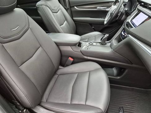Certified 2023 Cadillac XT5 Sportv w/ LPO, Floor Liner Package AWD/4WD image 27