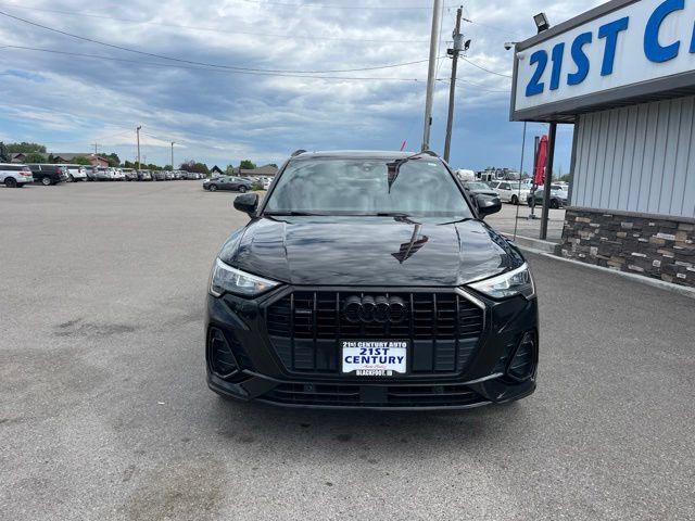 Used 2021 Audi Q3 2.0T Premium AWD/4WD image 2