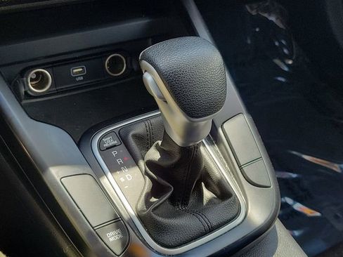 Used 2024 Kia Soul LX w/ Option Group 015 FWD image 30