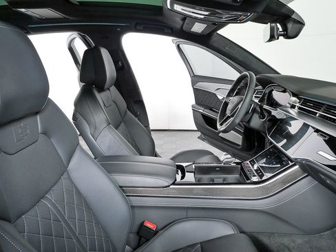 Used 2025 Audi S8 image 25