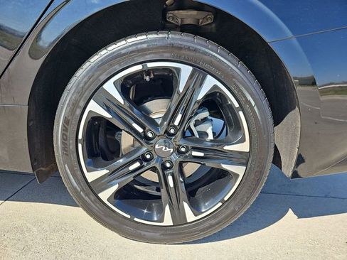 Used 2023 Kia K5 GT-Line image 34