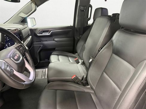 Used 2025 GMC Sierra 1500 SLT image 18