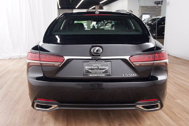 Used 2019 Lexus LS 500 w/ Accessory Package (Z2) RWD image 4
