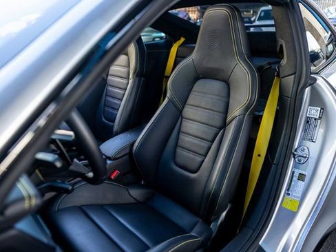 Certified 2025 Porsche 911 Carrera GTS image 5