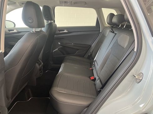 New 2026 Volkswagen Taos SE FWD image 32