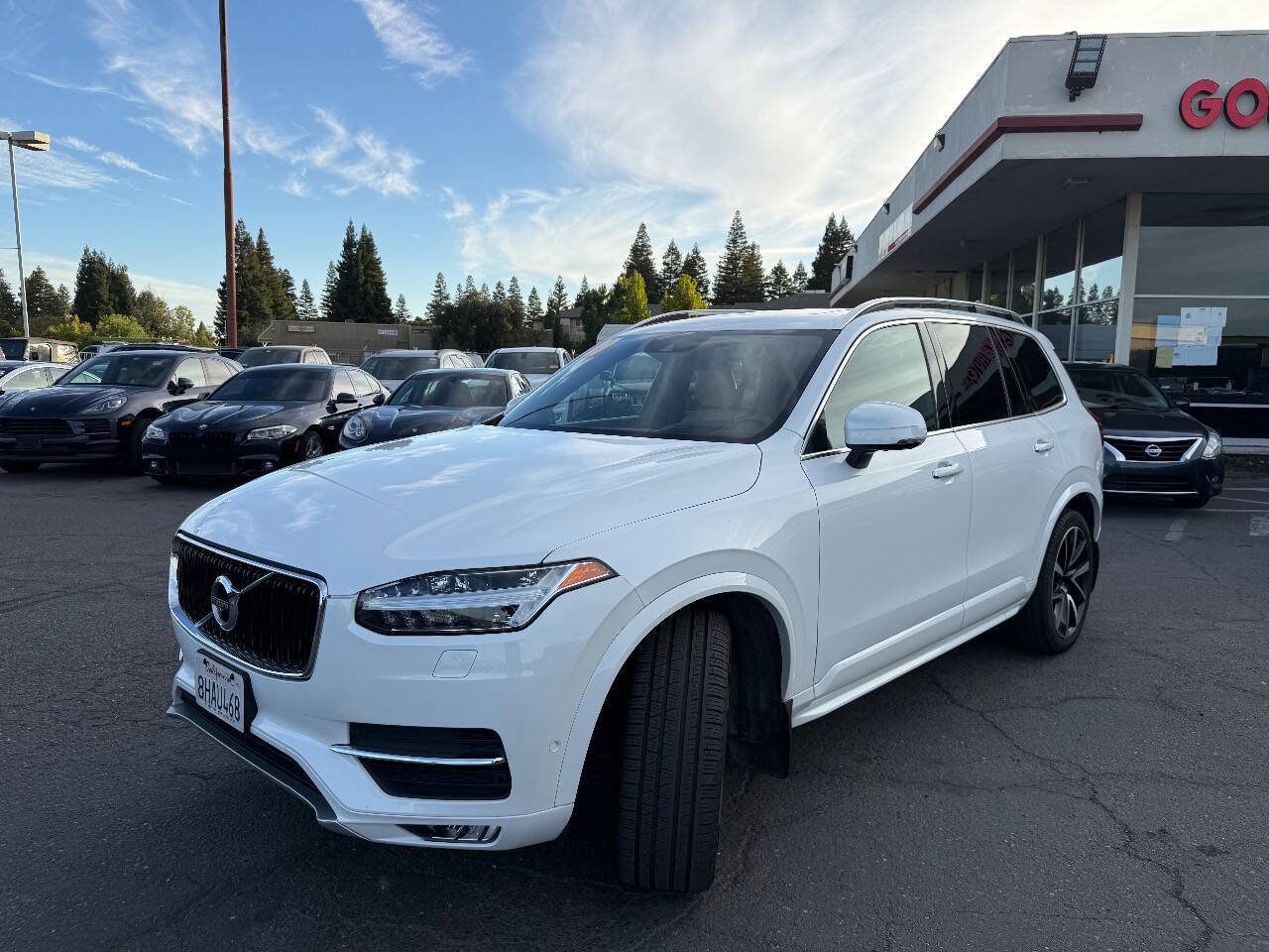 Used 2019 Volvo XC90 T6 Momentum w/ Advanced Package AWD/4WD image 3