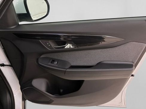 Used 2025 Chevrolet TrailBlazer LT w/ Convenience Package image 15