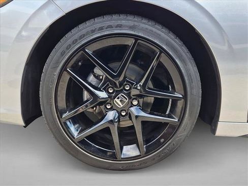 Used 2023 Honda Civic Sport image 16