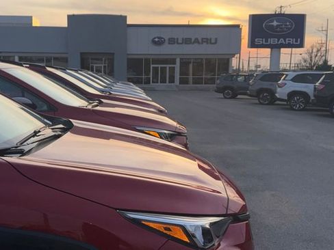 Used 2019 Subaru Outback 2.5i Touring w/ Popular Package #3A image 2