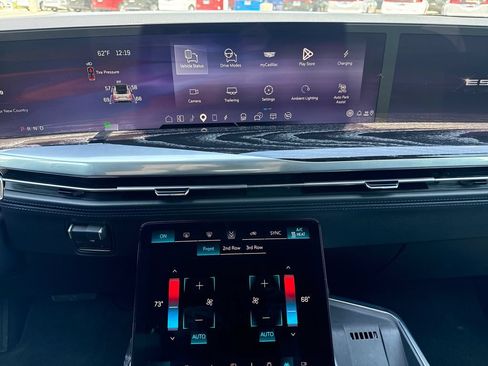 Used 2026 Cadillac Escalade IQL Sport 1 AWD/4WD image 18