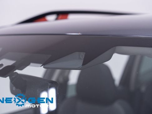 Used 2023 Subaru Forester Sport image 31