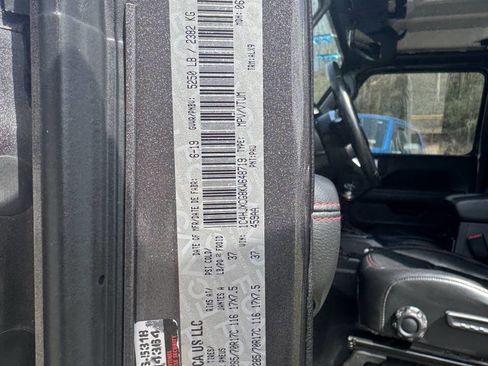 Used 2019 Jeep Wrangler Rubicon w/ Uconnect 4C Nav & Sound Group image 18