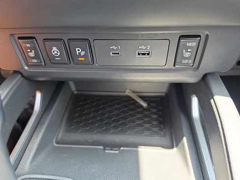 New 2026 Nissan Frontier SV w/ SV Convenience Package RWD image 33