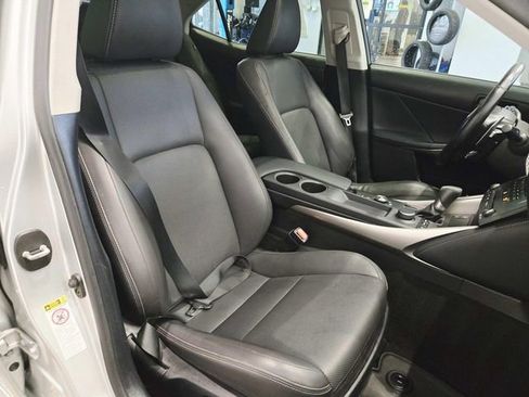 Used 2016 Lexus IS 300 AWD image 13