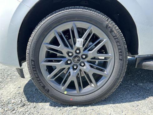 New 2026 Ford Expedition Max Platinum w/ Stealth Appearance Package AWD/4WD image 12
