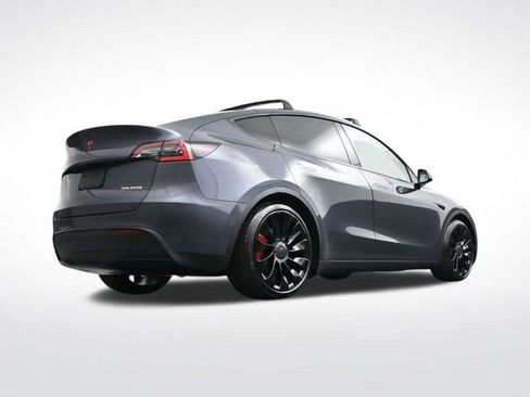 Used 2021 Tesla Model Y Performance image 32