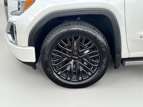 Used 2020 GMC Sierra 1500 Denali w/ Technology Package RWD image 32