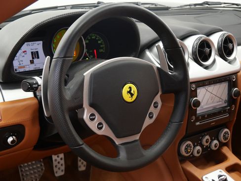 Used 2008 Ferrari 612 Scaglietti image 15